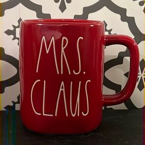 Rae Dunn MRS CLAUS Mug